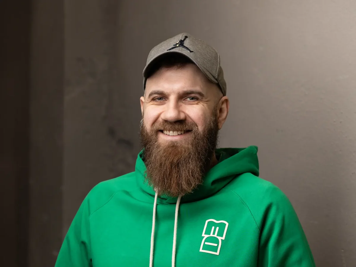 tin huzek profile image